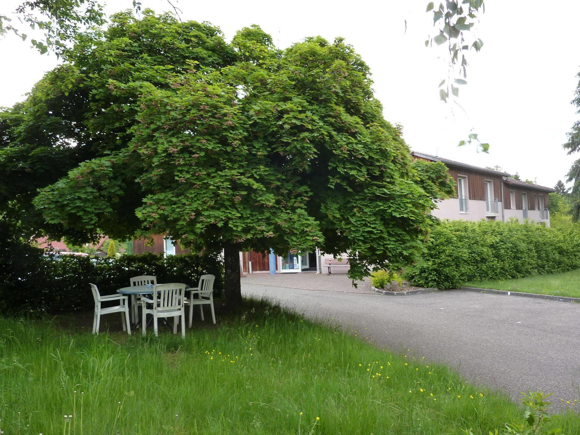 Hotel Le Kirchberg Baerenthal Exterior photo